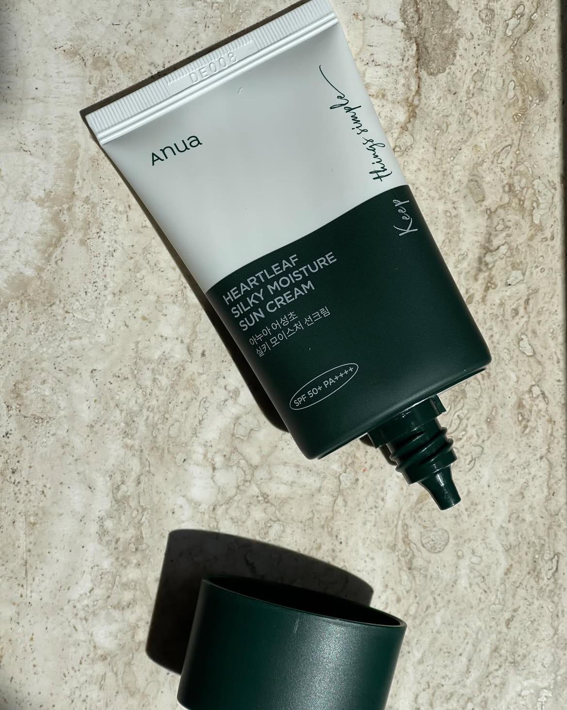 Anua Heartleaf Silky Moisture Sonnenschutzcreme SPF 50+ PA+ - Glanzhaut