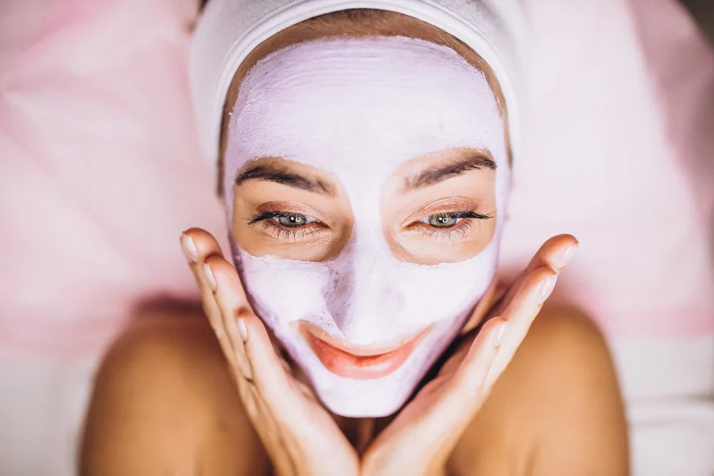 centella-tonerde-stick-maske,die lösung gegen mitesser bei Glanzhaut.com - by freepik