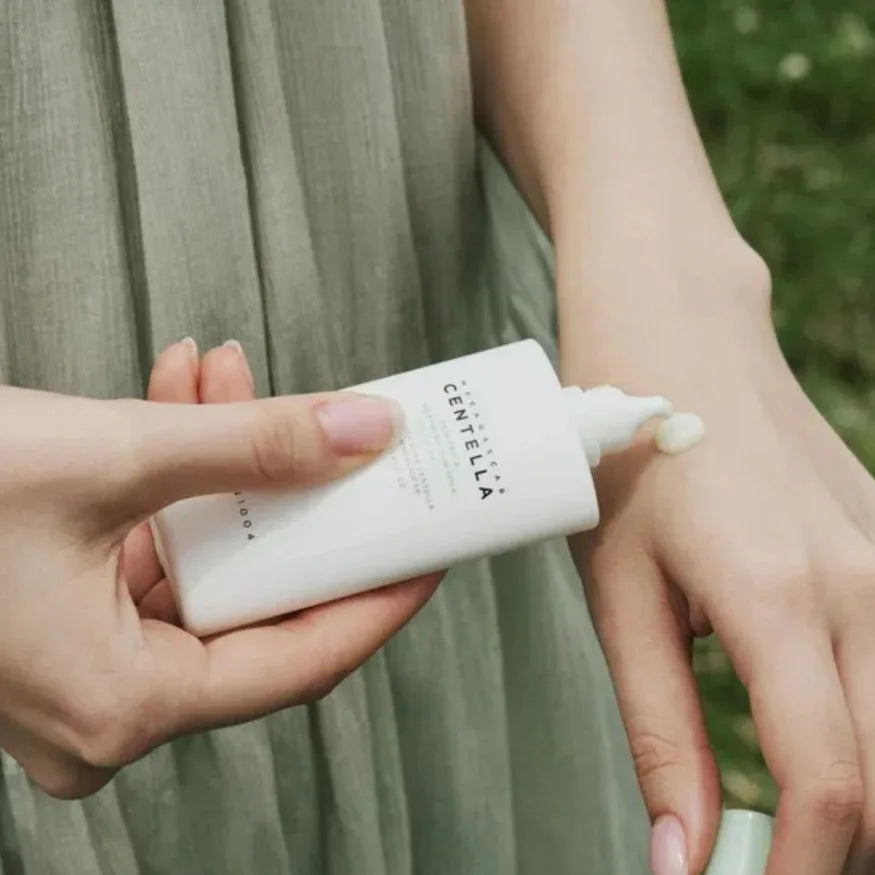 centella Tea trica soothing sun milk