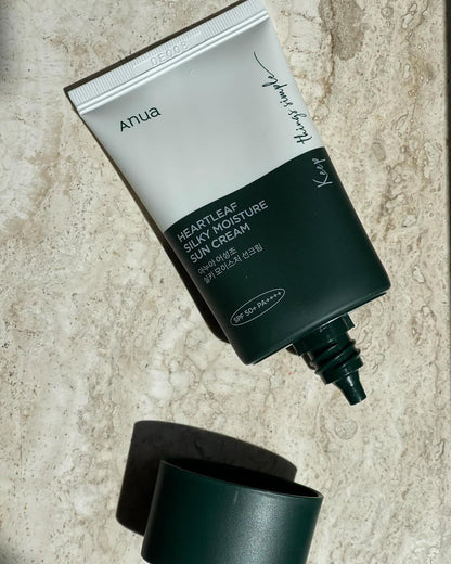 Anua Heartleaf Silky Moisture Sonnenschutzcreme SPF 50+ PA+ - Glanzhaut