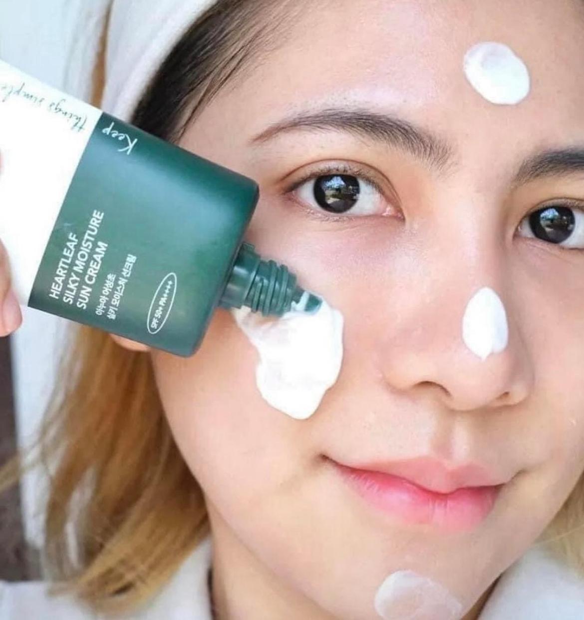 Anua Heartleaf Silky Moisture Sonnenschutzcreme SPF 50+ PA+ - Glanzhaut