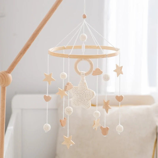 Holz & Häkel Baby Mobile – Stern-Pendeln für das Babybett - Glanzhaut